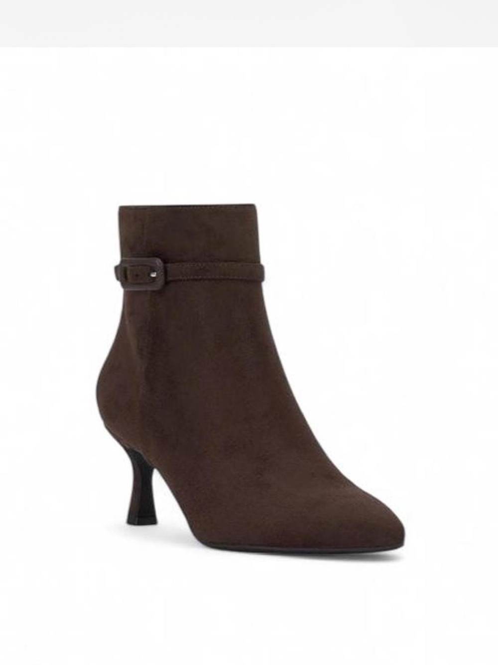Kelly & Katie Presley Espresso Brown Suede Ankle Boots Kitten Heel.
Womens 8.5M.